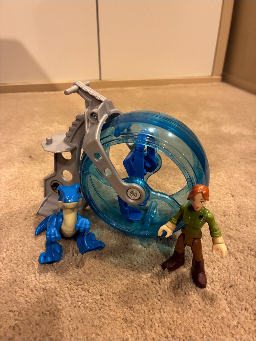 Fisher price imaginext jurassic World figure dinosaur and vehicle